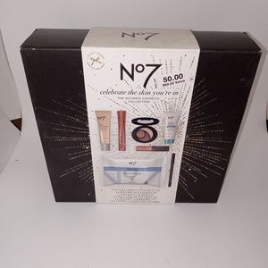 No7 The Ultimate Cosmetic Collection